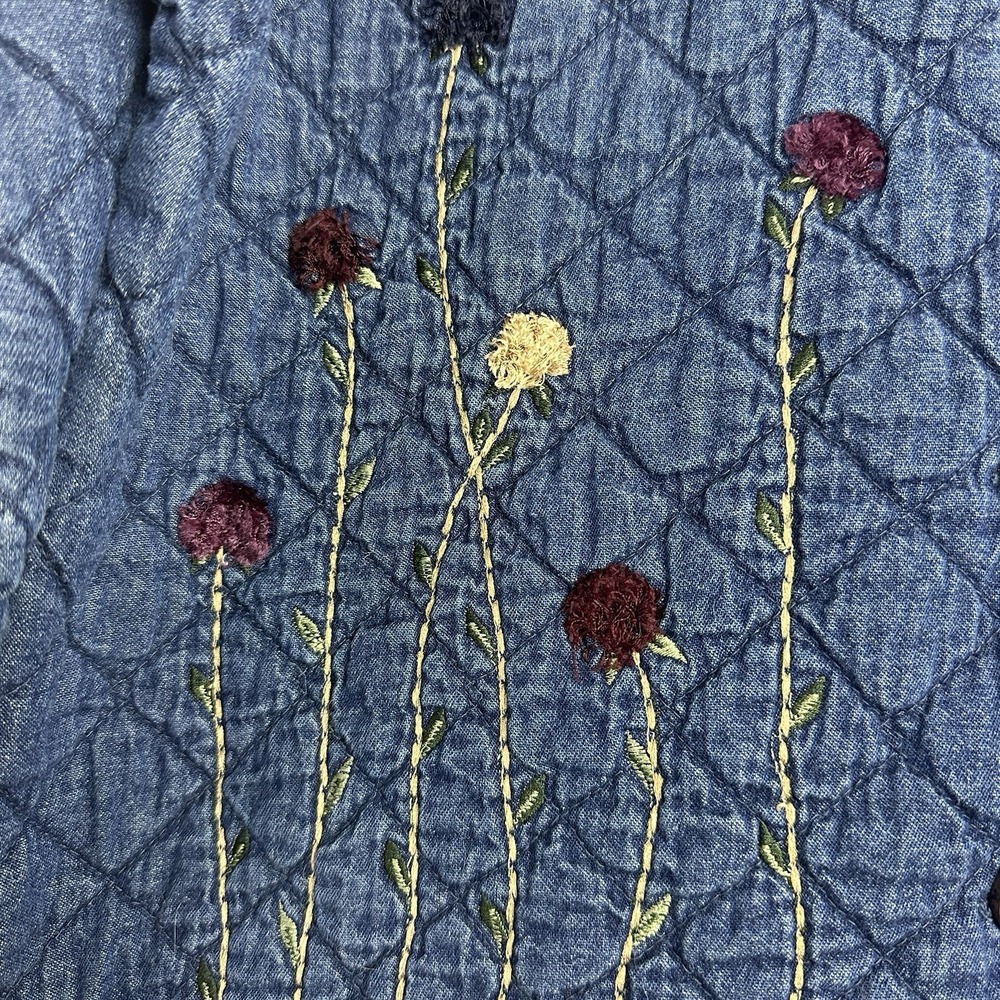 Vintage Quilted Denim Jacket Womens Small Blue Floral‎ Embroidered 90s Buttons - Picture 4 of 8